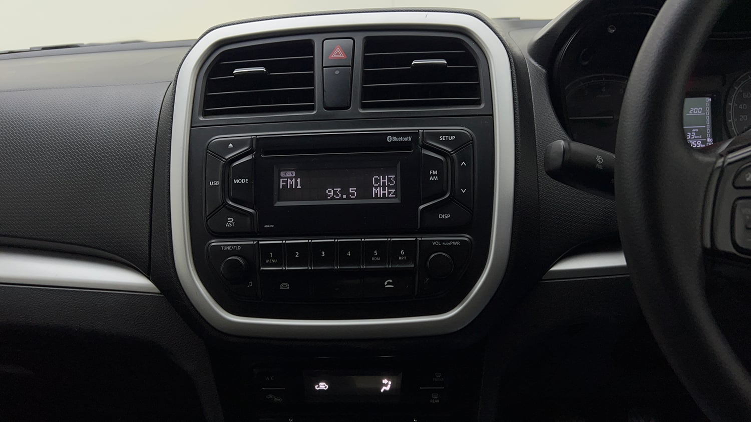 Used 2020 maruti-suzuki Vitara Brezza VXi Petrol Manual top_features Integrated (in-dash) music system