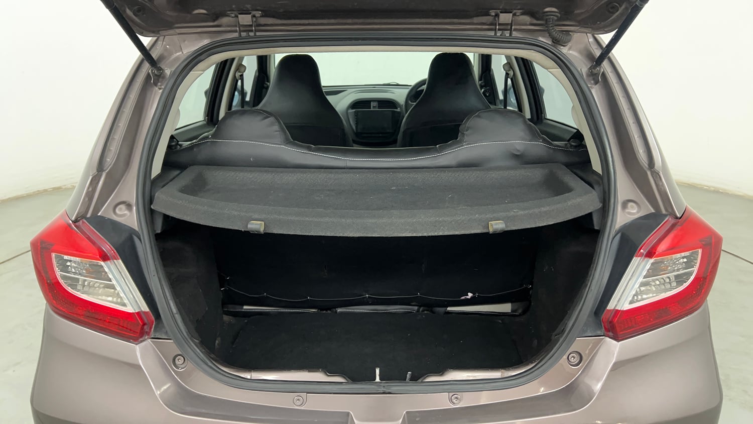Used 2018 Tata Tiago Revotron XT Petrol Manual interior DICKY INSIDE VIEW