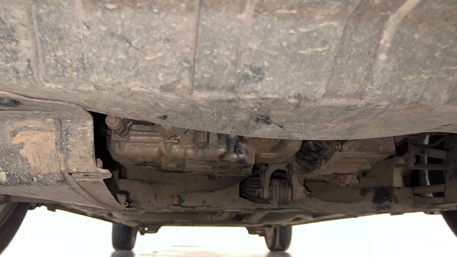Used 2016 Honda City V Petrol Manual extra FRONT LEFT UNDERBODY VIEW