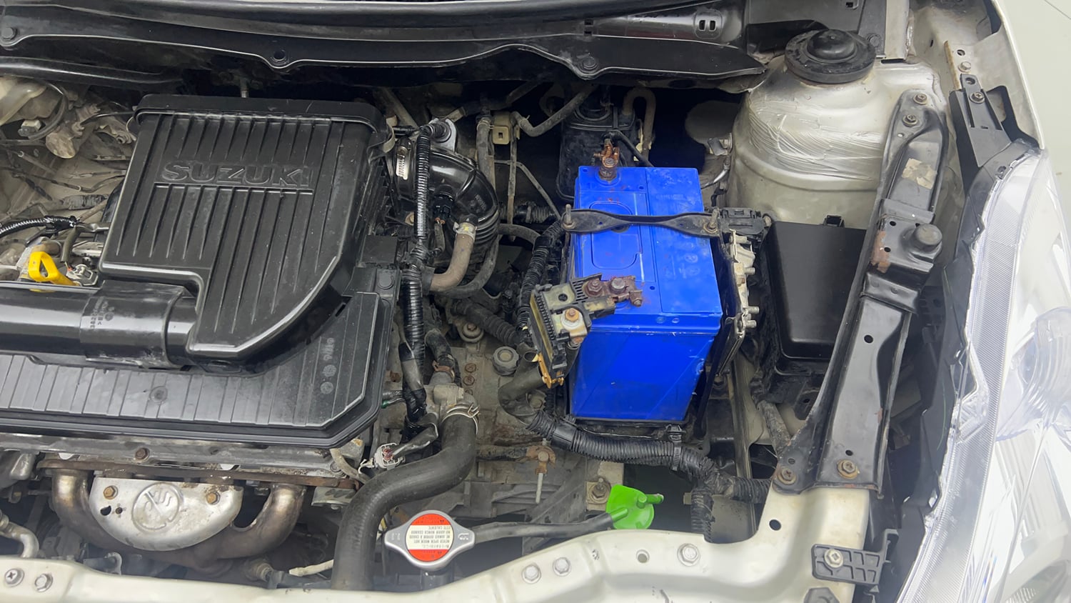 Used 2014 Maruti Suzuki Swift LXi Petrol Manual engine ENGINE LEFT SIDE VIEW