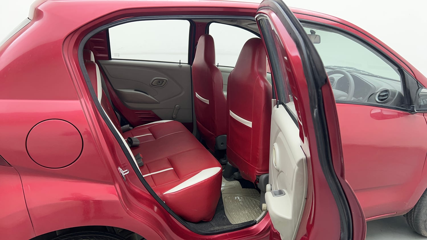 Used 2016 Datsun Redi-GO T (O) Petrol Manual interior RIGHT SIDE REAR DOOR CABIN VIEW
