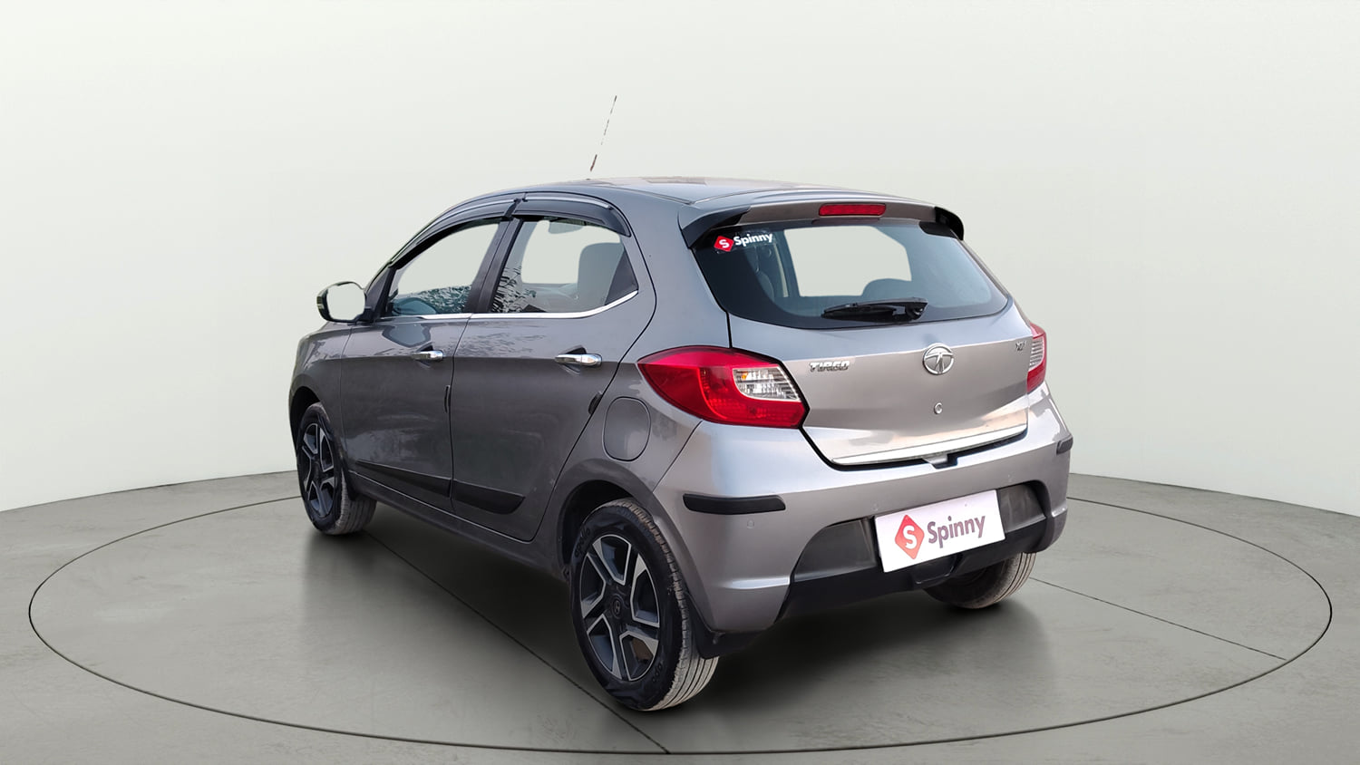 Used 2019 Tata Tiago Revotron XZ Plus Petrol Manual exterior LEFT REAR CORNER VIEW