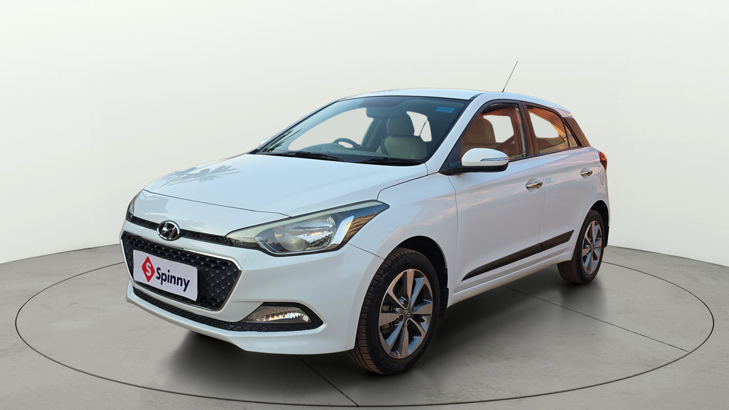 Used 2015 Hyundai Elite i20 Sportz 1.2 (O) Petrol Manual exterior LEFT FRONT CORNER VIEW