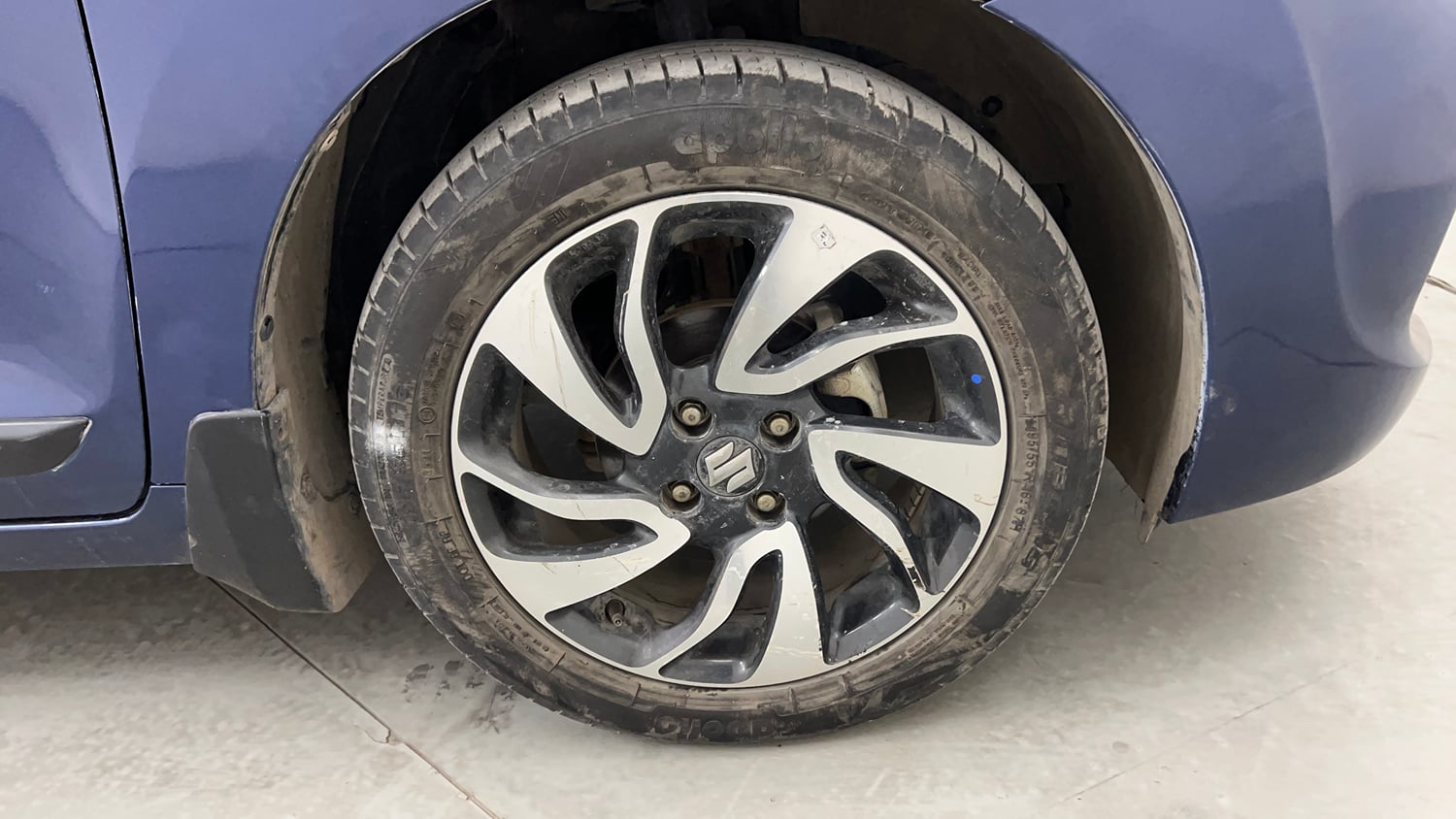 Used 2021 Maruti Suzuki Baleno Zeta Automatic Petrol Automatic tyres RIGHT FRONT TYRE RIM VIEW