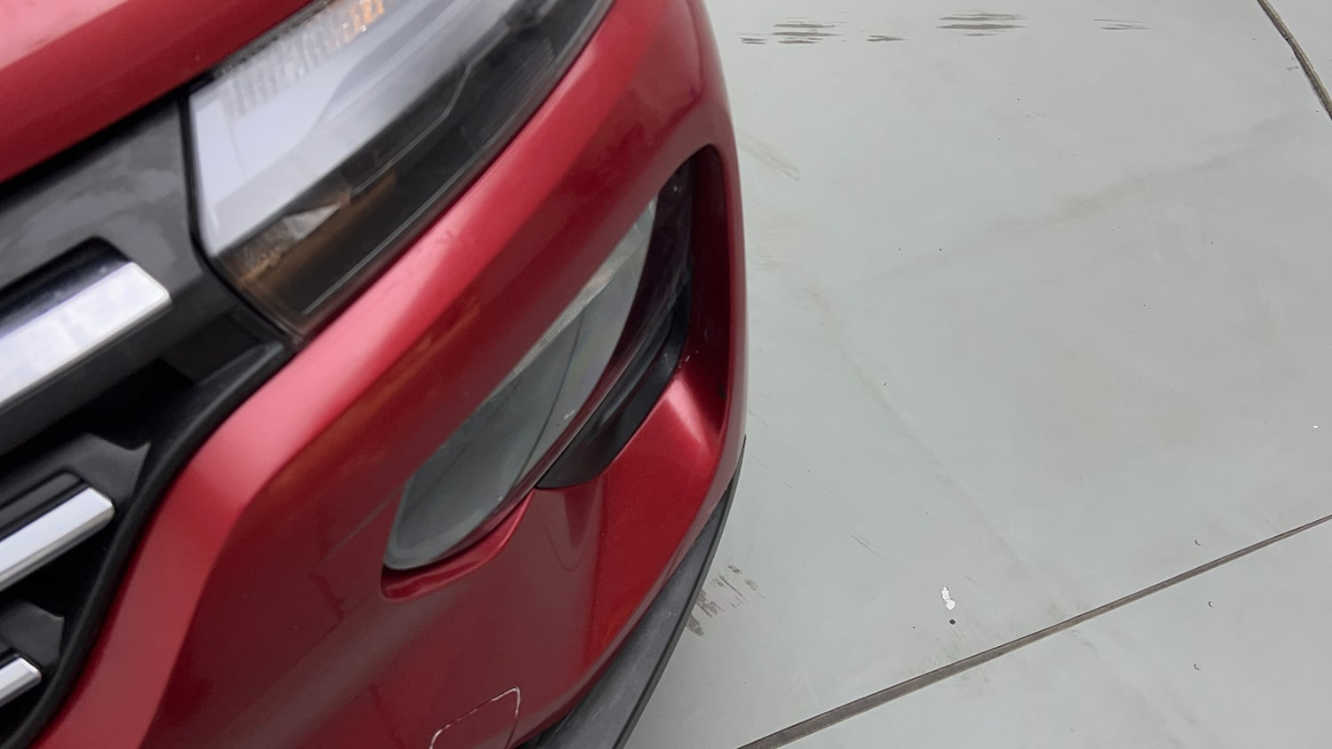 Used 2022 Renault Kwid RXT 1.0 AMT Petrol Automatic dents MINOR SCRATCH