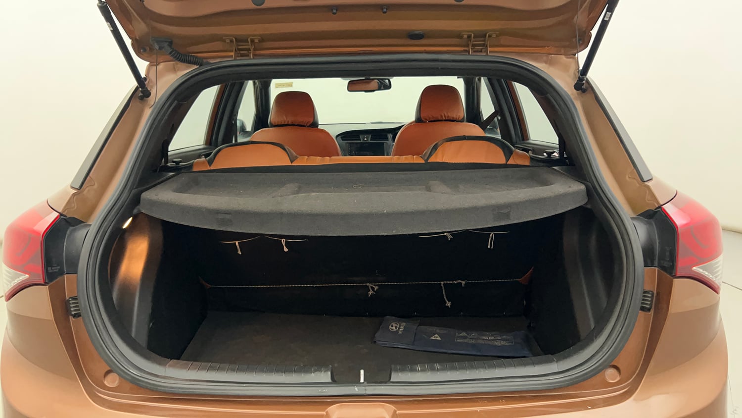 Used 2016 Hyundai i20 Active 1.2 S Petrol Manual interior DICKY INSIDE VIEW
