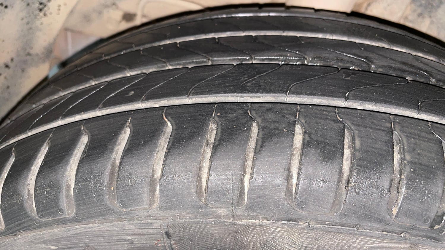 Used 2015 Hyundai i20 Active 1.2 S Petrol Manual tyres RIGHT REAR TYRE TREAD VIEW