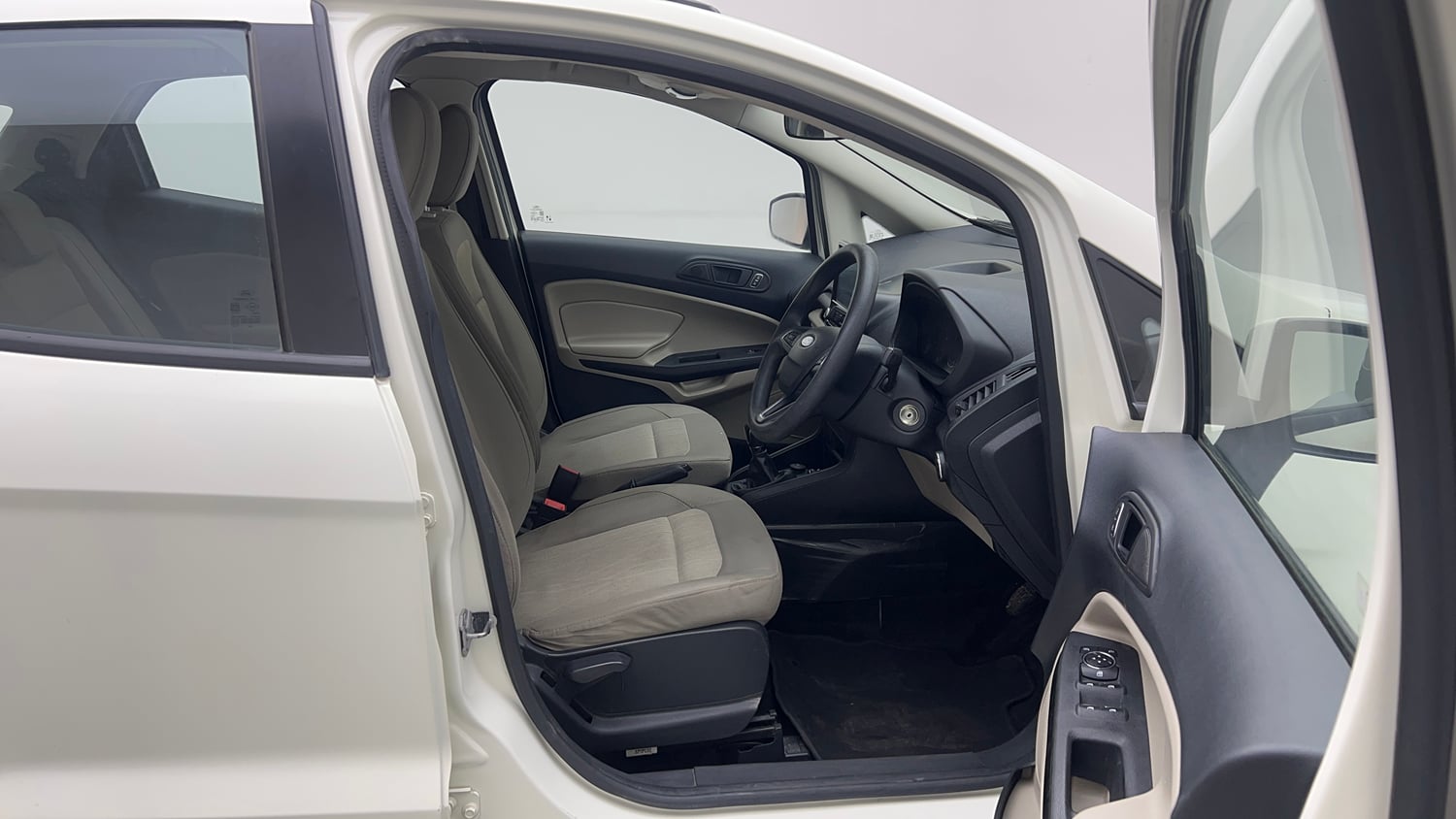 Used 2021 Ford EcoSport Trend 1.5L Ti-VCT Petrol Manual interior RIGHT SIDE FRONT DOOR CABIN VIEW