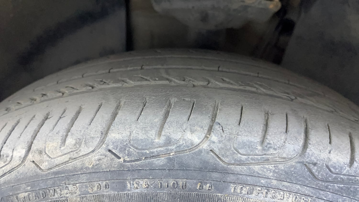 Used 2023 Volkswagen Taigun Topline 1.0 TSI AT Petrol Automatic tyres LEFT FRONT TYRE TREAD VIEW