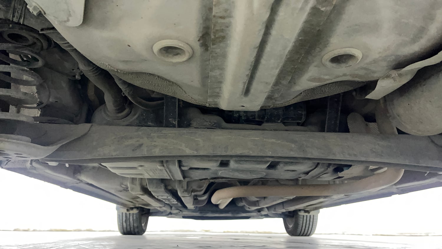 Used 2019 Hyundai Elite i20 Asta 1.2 (O) Petrol Manual extra REAR UNDERBODY VIEW (TAKEN FROM REAR)
