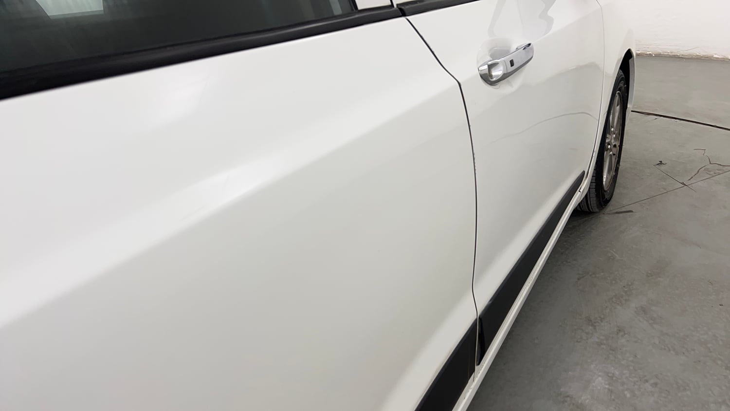 Used 2016 Hyundai Grand i10 Asta 1.2 Kappa VTVT (O) Petrol Manual dents MINOR DENT