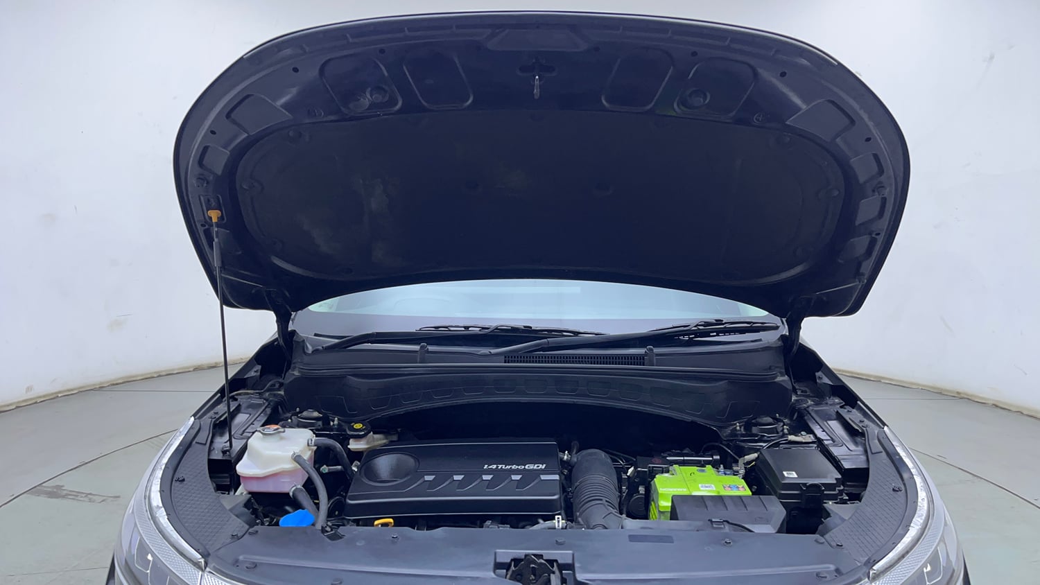 Used 2019 kia Seltos GTX DCT 1.4 Petrol Automatic engine ENGINE & BONNET OPEN FRONT VIEW
