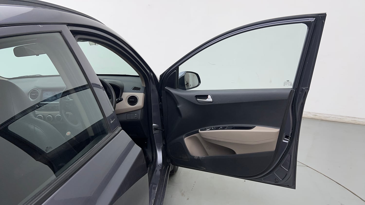 Used 2018 Hyundai Grand i10 Sportz 1.2 Kappa VTVT Petrol Manual interior RIGHT FRONT DOOR OPEN VIEW