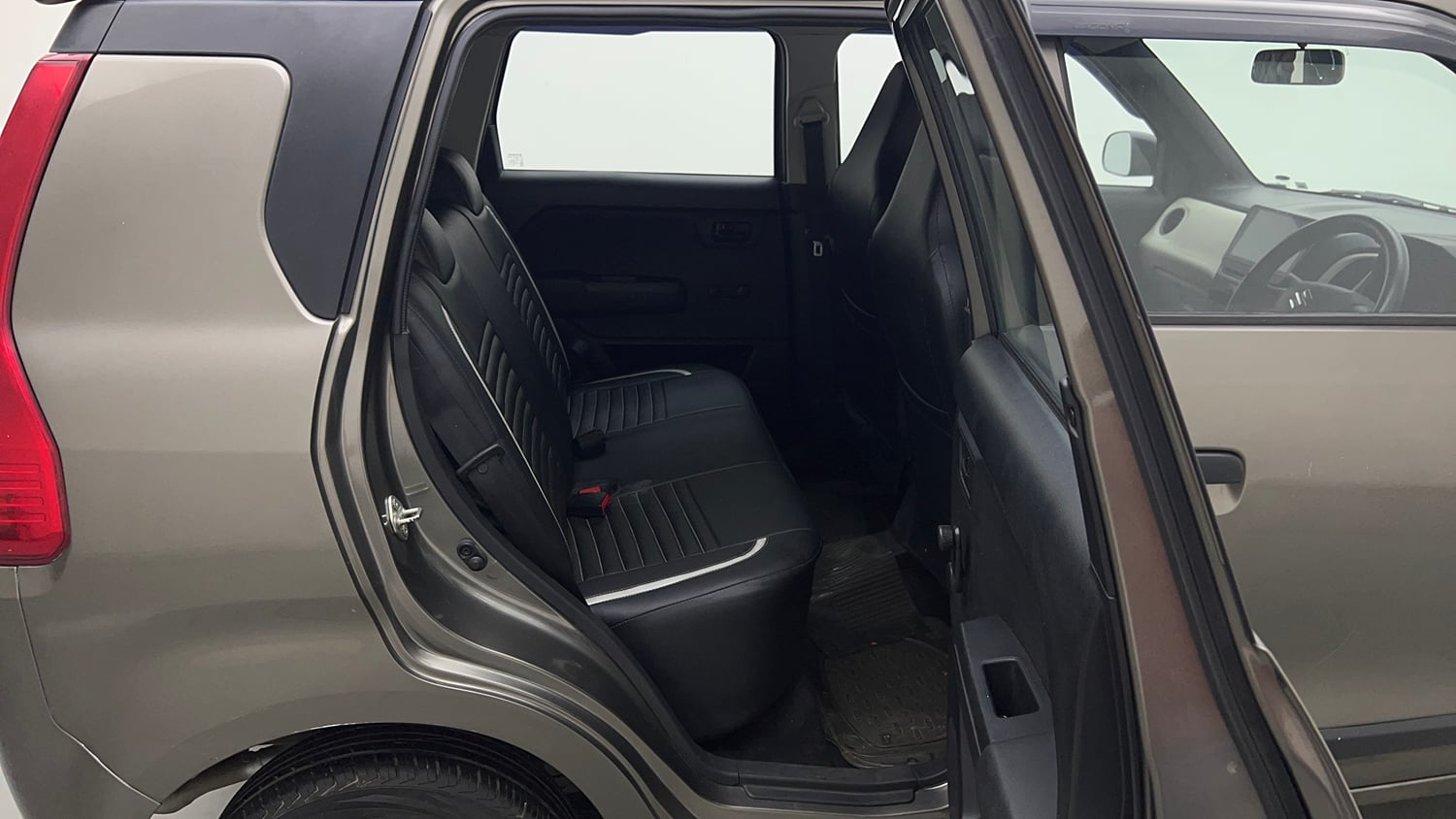 Used 2020 Maruti Suzuki Wagon R LXi (O) 1.0 CNG Cng Manual interior RIGHT SIDE REAR DOOR CABIN VIEW