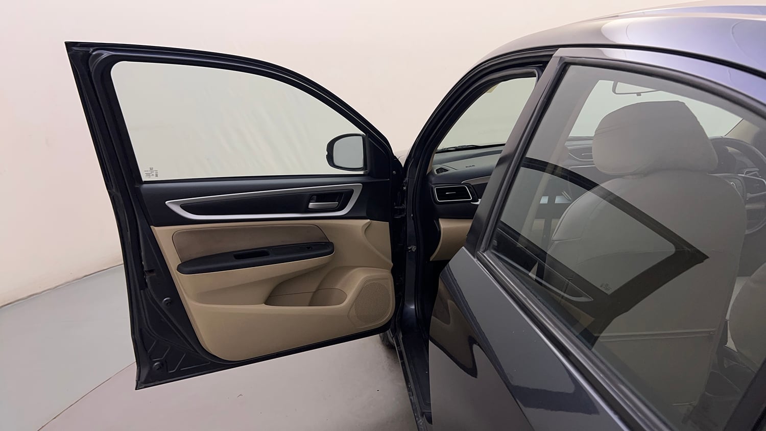 Used 2021 Honda Amaze VX MT 1.5 Diesel Diesel Manual interior LEFT FRONT DOOR OPEN VIEW