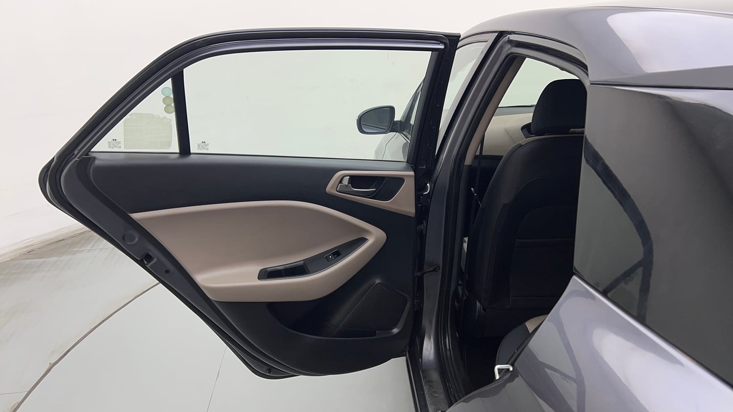 Used 2016 Hyundai Elite i20 Sportz 1.2 Petrol Manual interior LEFT REAR DOOR OPEN VIEW