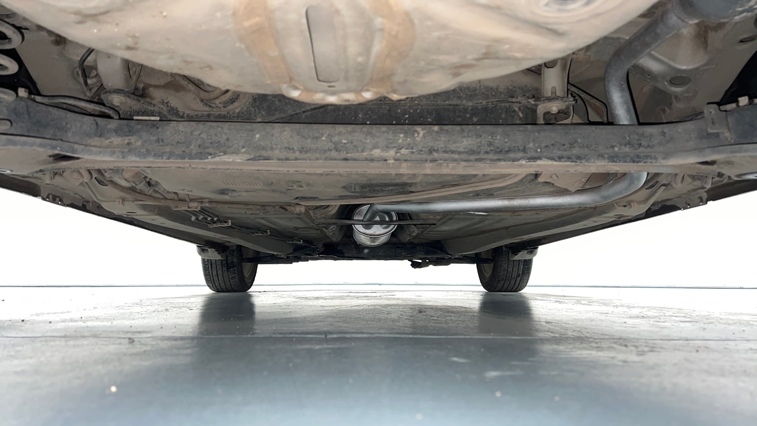 Used 2020 Maruti Suzuki Baleno Zeta Petrol Manual extra REAR UNDERBODY VIEW (TAKEN FROM REAR)