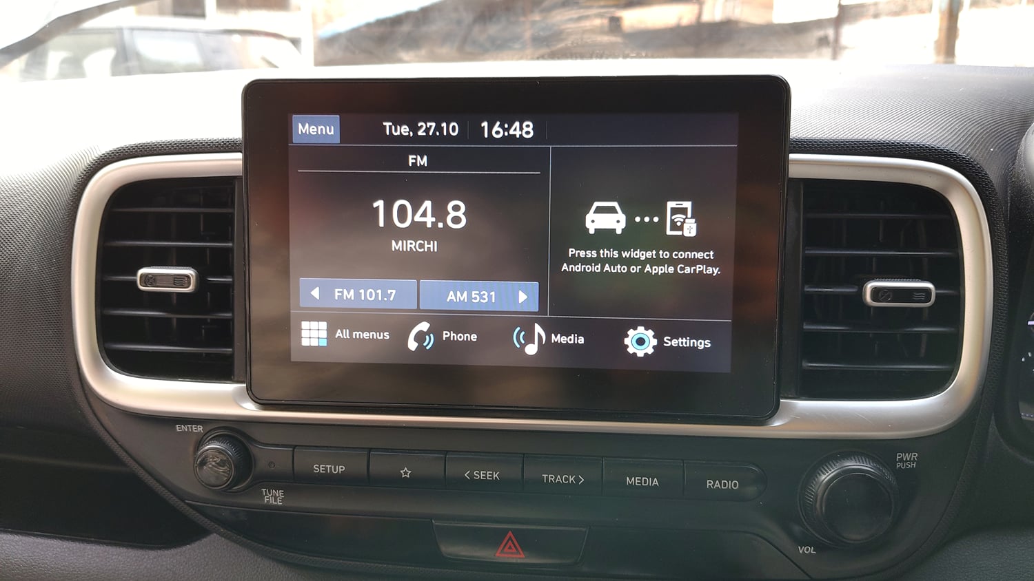 Used 2022 Hyundai Venue SX 1.0 Turbo Petrol Manual top_features Touch screen infotainment system