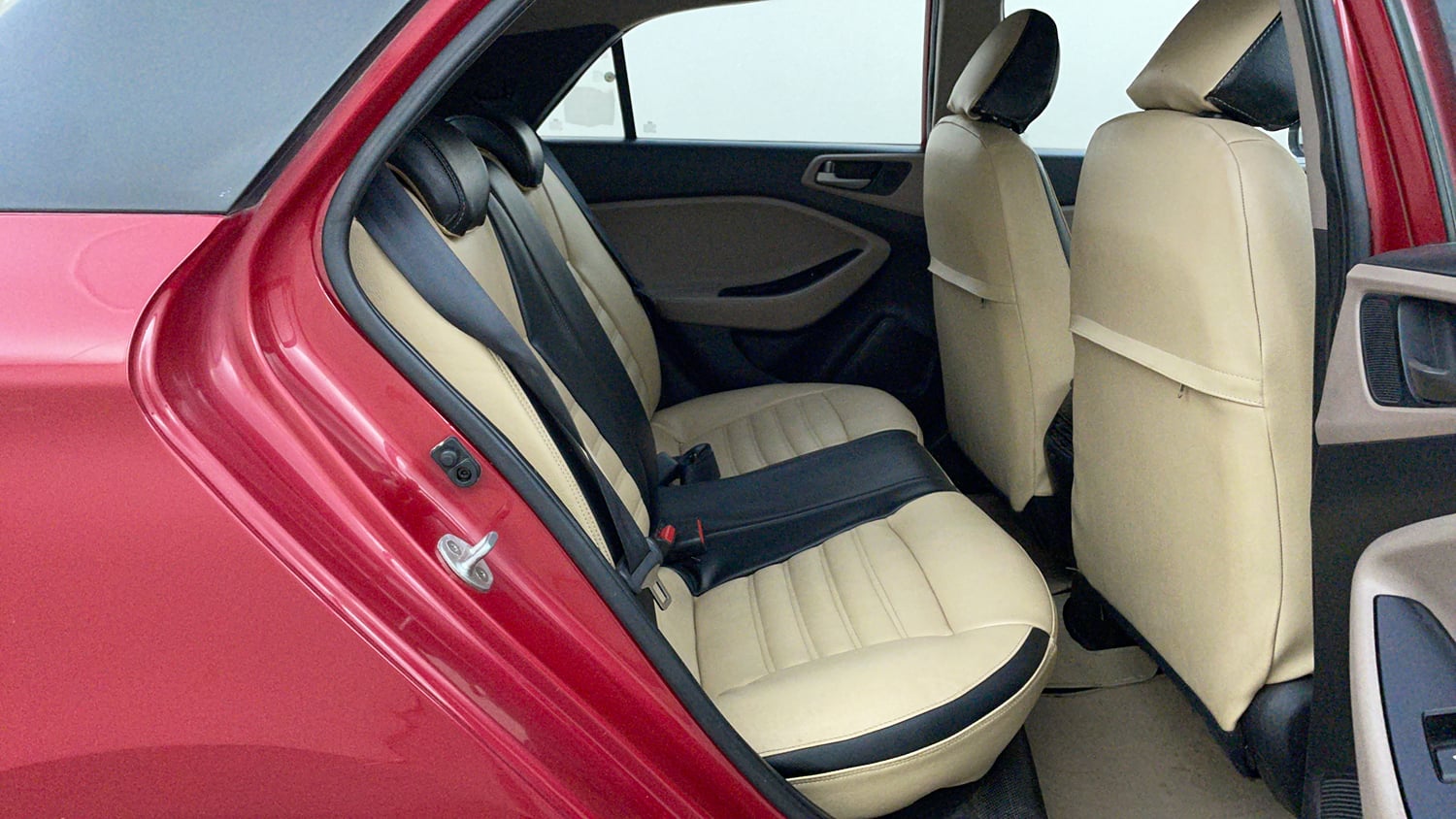 Used 2015 Hyundai Elite i20 Asta 1.2 Petrol Manual interior RIGHT SIDE REAR DOOR CABIN VIEW