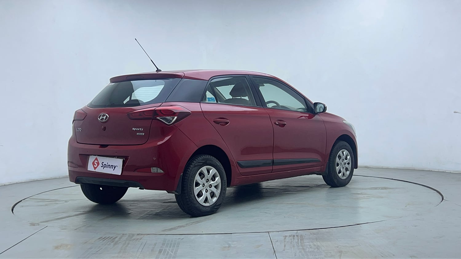Used 2015 Hyundai Elite i20 Sportz 1.2 Petrol Manual exterior RIGHT REAR CORNER VIEW