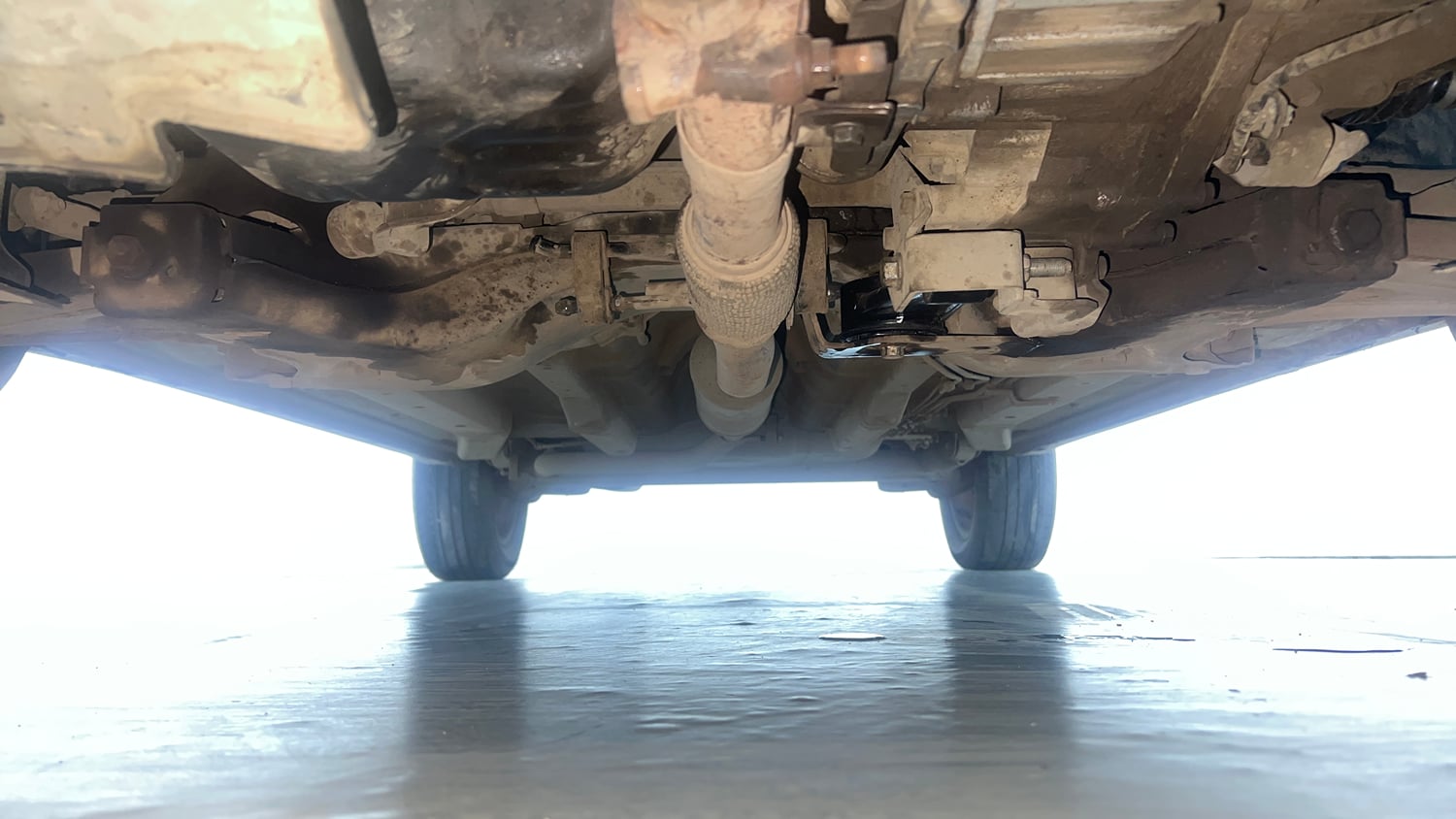 Used 2019 Tata Nexon XZA Plus Petrol Petrol Automatic extra FRONT LEFT UNDERBODY VIEW