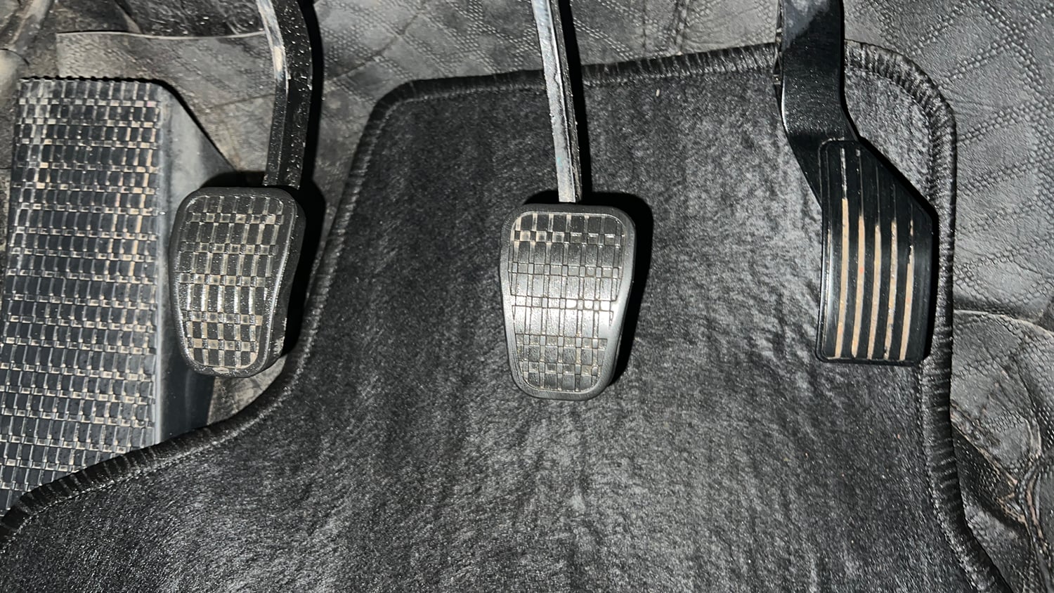 Used 2024 Tata Altroz XE Plus Diesel Diesel Manual interior PEDALS VIEW
