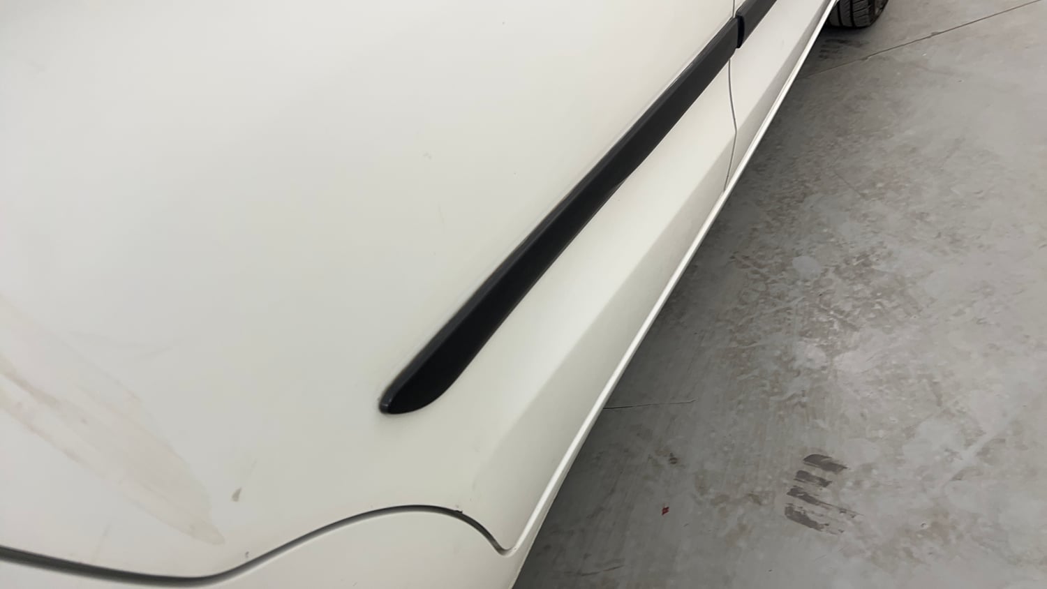 Used 2016 Maruti Suzuki Celerio ZXi AMT Petrol Automatic dents MINOR DENT