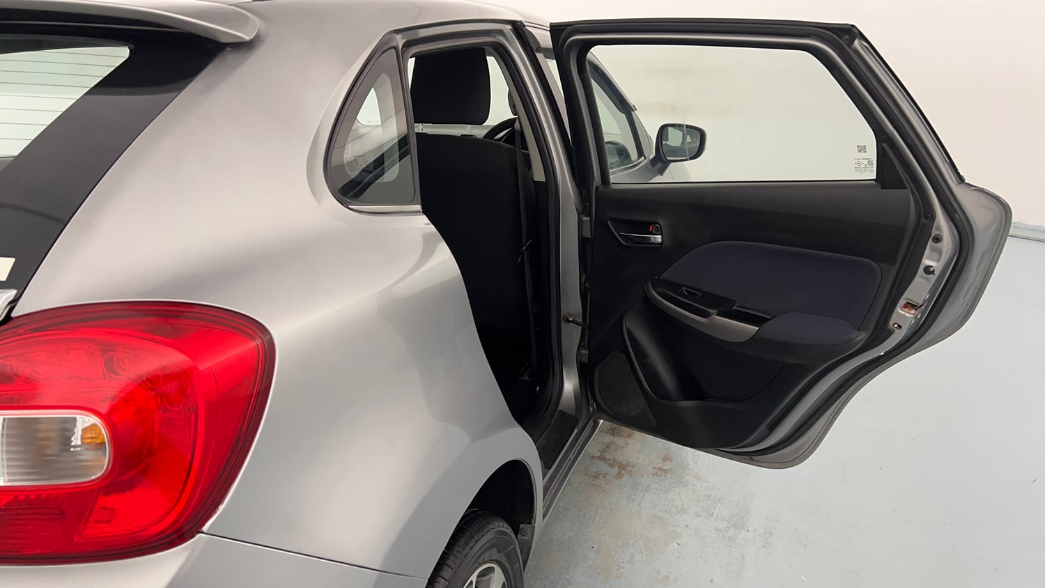 Used 2020 Maruti Suzuki Baleno Zeta Petrol Manual interior RIGHT REAR DOOR OPEN VIEW