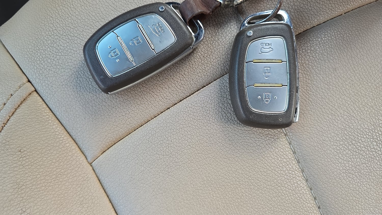 Used 2015 Hyundai Elite i20 Sportz 1.2 (O) Petrol Manual extra CAR KEY VIEW