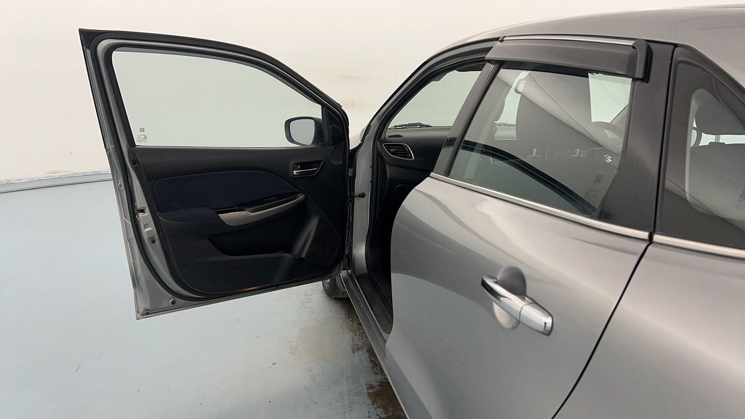 Used 2020 Maruti Suzuki Baleno Zeta Petrol Manual interior LEFT FRONT DOOR OPEN VIEW