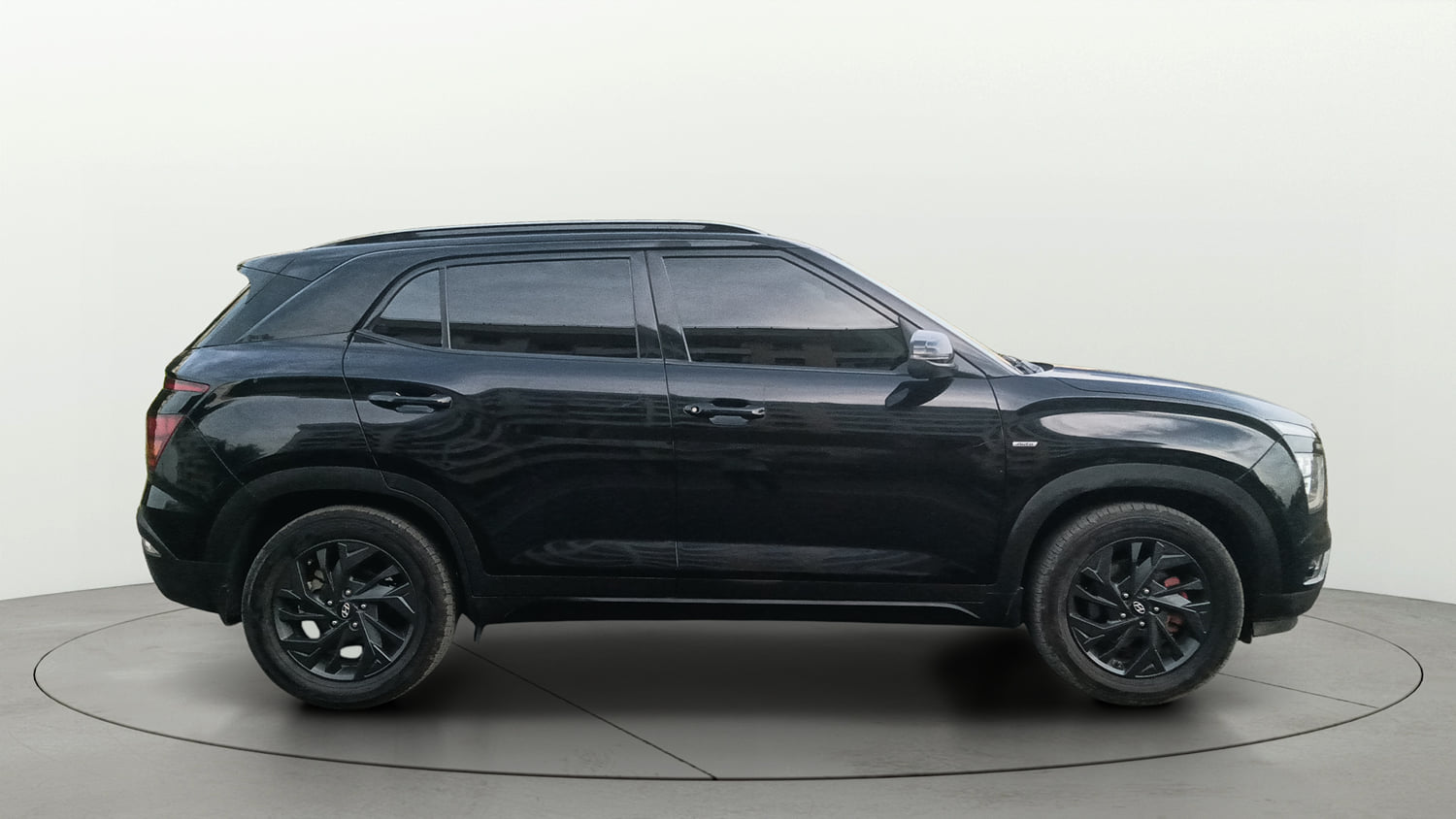 Used 2022 Hyundai Creta SX (O) 1.5 Diesel Automatic knight Diesel Automatic exterior RIGHT SIDE VIEW
