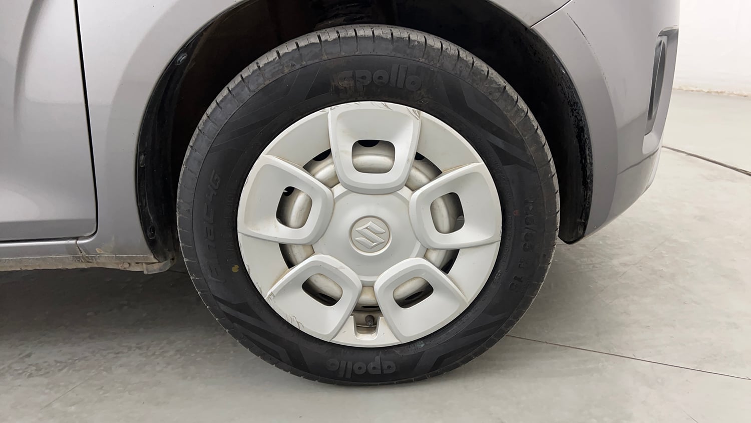 Used 2021 Maruti Suzuki Ignis Sigma 1.2 MT Petrol Manual tyres RIGHT FRONT TYRE RIM VIEW