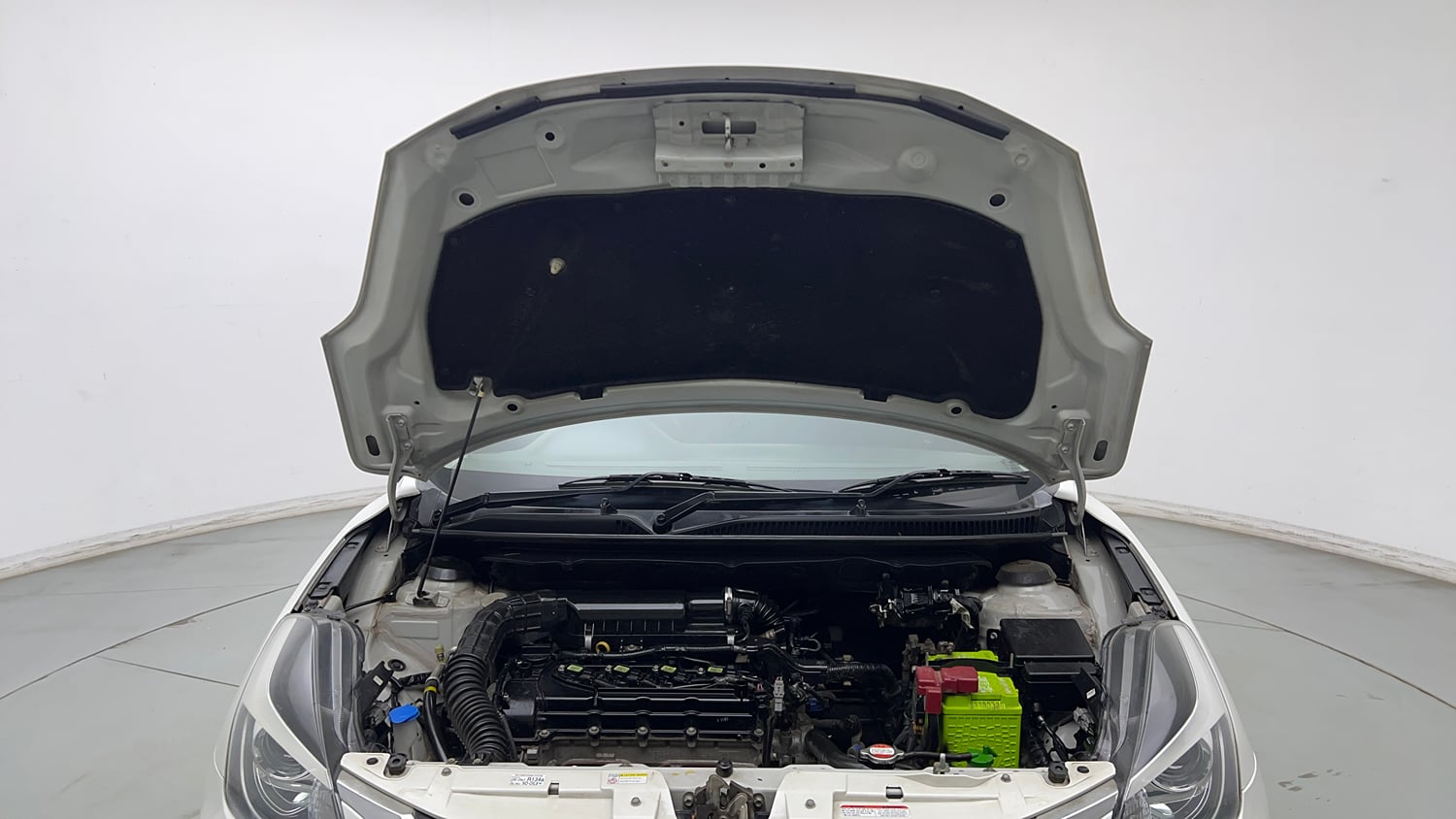 Used 2021 Maruti Suzuki Baleno Zeta Petrol Manual engine ENGINE & BONNET OPEN FRONT VIEW