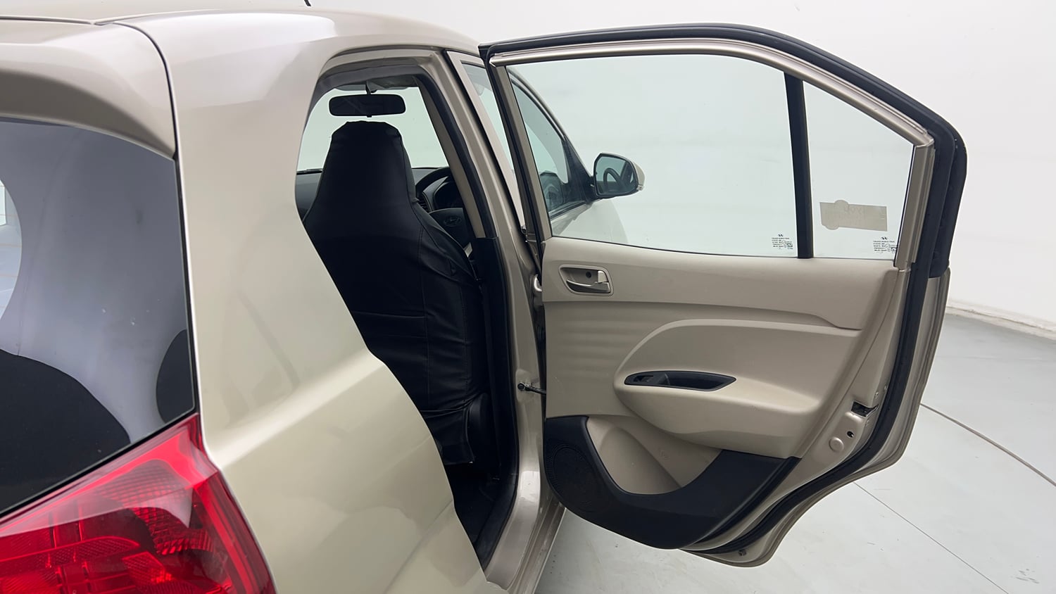 Used 2020 Hyundai Santro Asta Petrol Manual interior RIGHT REAR DOOR OPEN VIEW