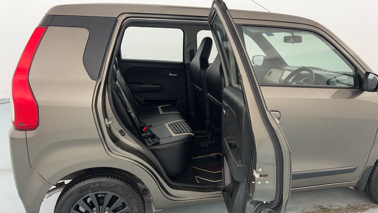 Used 2023 Maruti Suzuki Wagon R ZXI Plus 1.2 Petrol Manual interior RIGHT SIDE REAR DOOR CABIN VIEW