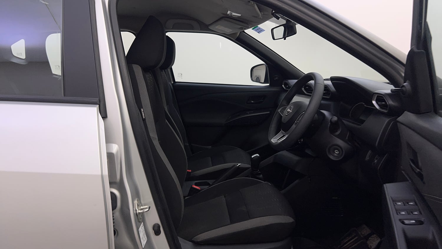Used 2025 Nissan Magnite Visia B4D 1.0 Petrol AMT Petrol Automatic interior RIGHT SIDE FRONT DOOR CABIN VIEW