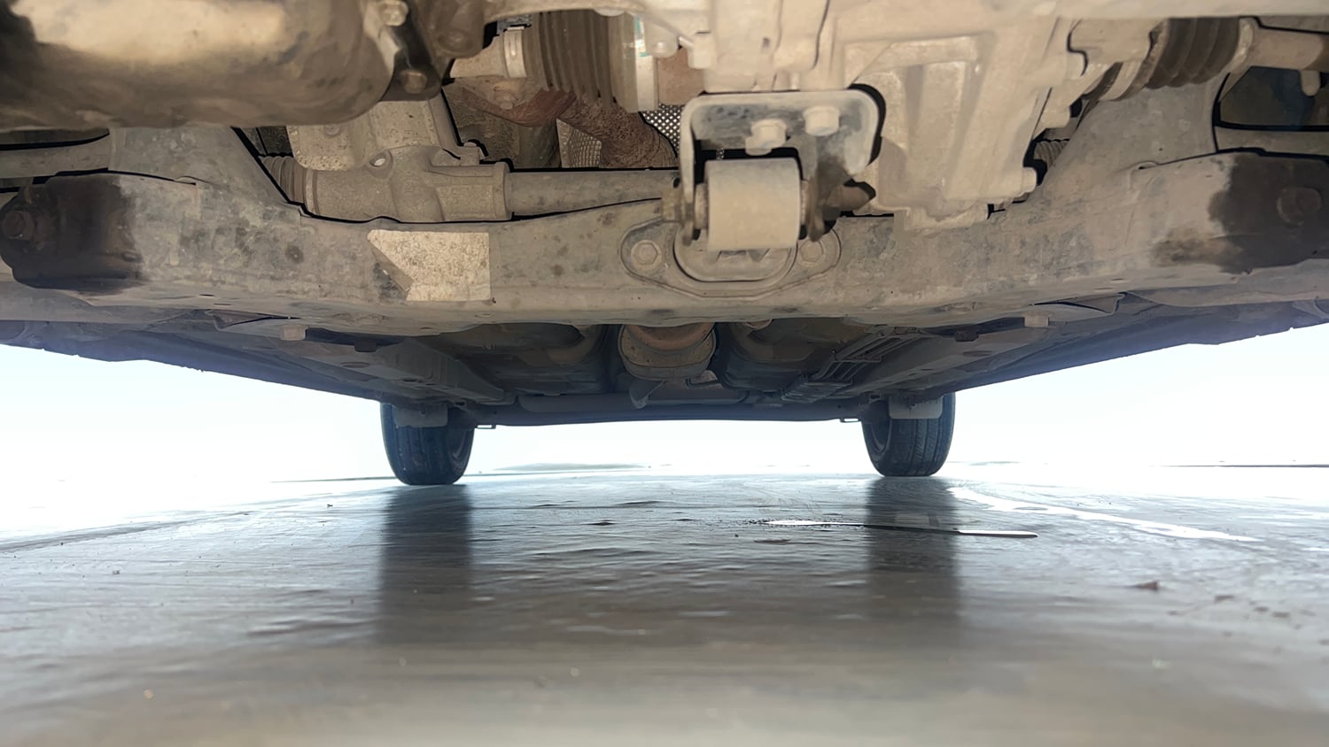 Used 2024 Hyundai Grand i10 Nios Sportz 1.2 Kappa AMT Petrol Automatic extra FRONT LEFT UNDERBODY VIEW
