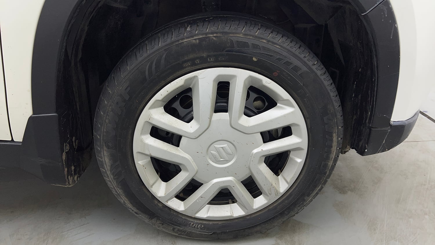 Used 2020 maruti-suzuki Vitara Brezza VXi Petrol Manual tyres RIGHT FRONT TYRE RIM VIEW
