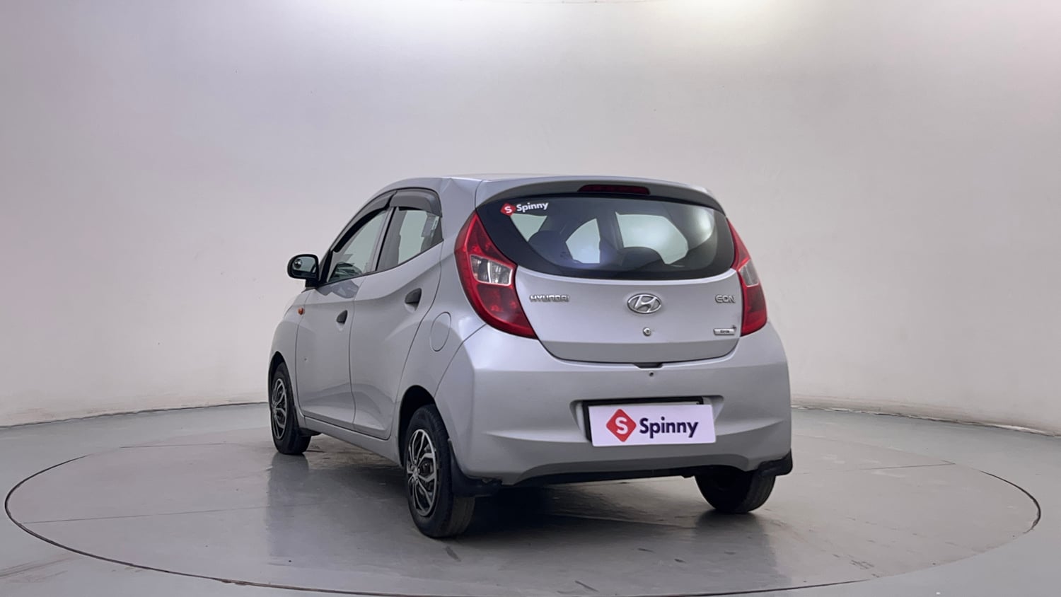 Used 2014 Hyundai Eon Era + Petrol Manual exterior LEFT REAR CORNER VIEW