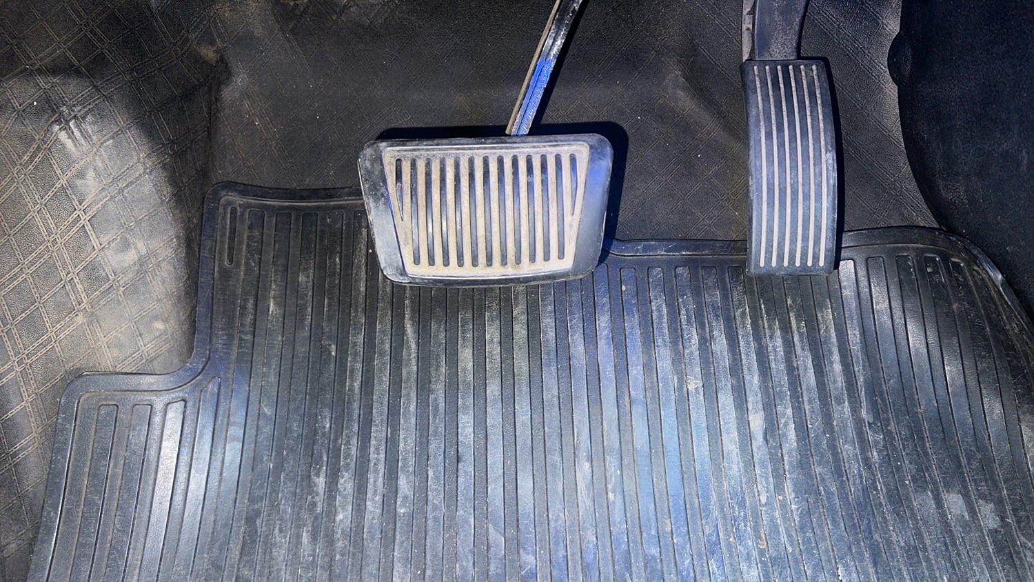 Used 2021 Hyundai i20 Asta 1.2 IVT Petrol Automatic interior PEDALS VIEW
