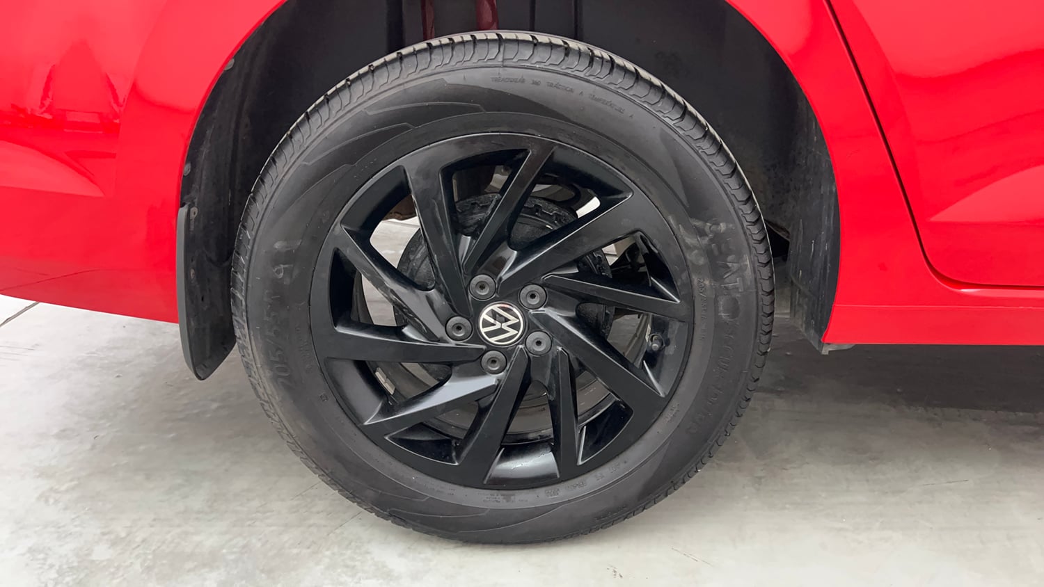 Used 2025 Volkswagen Virtus GT Line 1.0 TSI AT Petrol Automatic tyres RIGHT REAR TYRE RIM VIEW