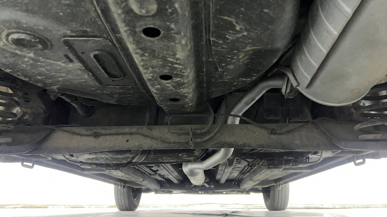 Used 2014 Maruti Suzuki Ritz Vxi BS-IV Petrol Manual extra REAR UNDERBODY VIEW (TAKEN FROM REAR)