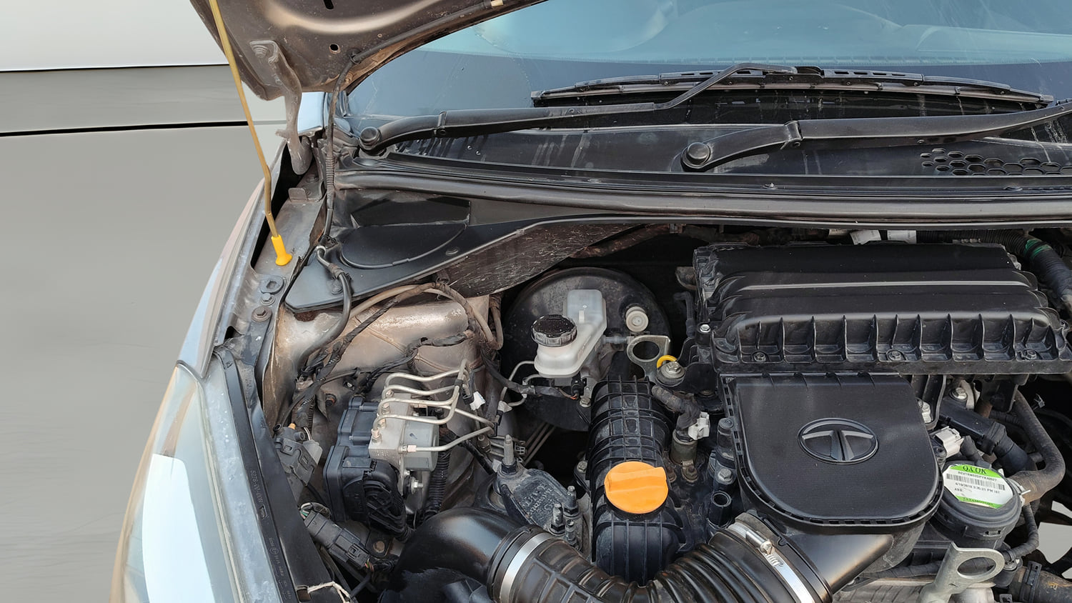 Used 2019 Tata Tiago Revotron XZ Plus Petrol Manual engine ENGINE RIGHT SIDE VIEW