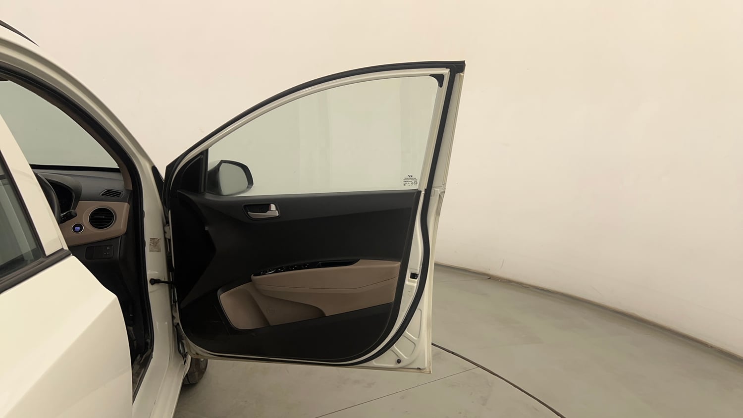 Used 2015 Hyundai Grand i10 Asta AT 1.2 Kappa VTVT Petrol Automatic interior RIGHT FRONT DOOR OPEN VIEW