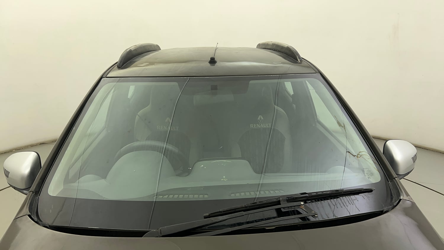 Used 2019 Renault Kwid RXT (O) 1.0 SCE Edition Petrol Manual exterior FRONT WINDSHIELD VIEW