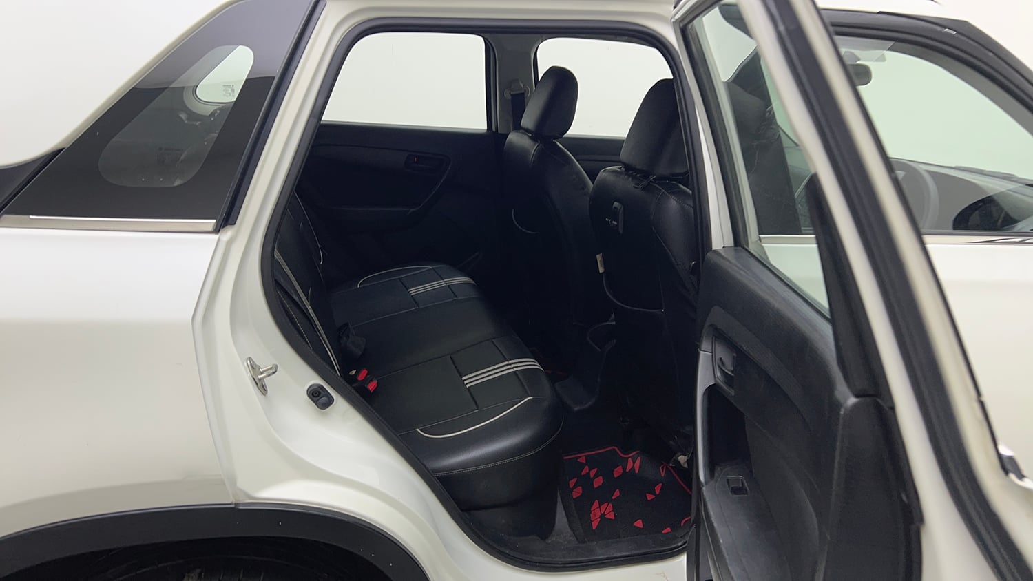 Used 2020 maruti-suzuki Vitara Brezza VXi Petrol Manual interior RIGHT SIDE REAR DOOR CABIN VIEW