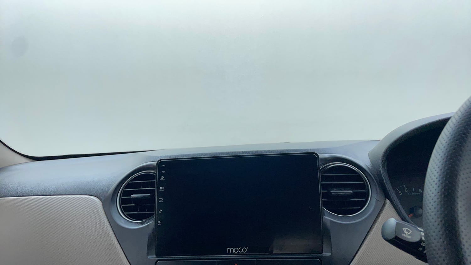Used 2016 Hyundai Grand i10 Sportz 1.2 Kappa VTVT Petrol Manual top_features Integrated (in-dash) music system