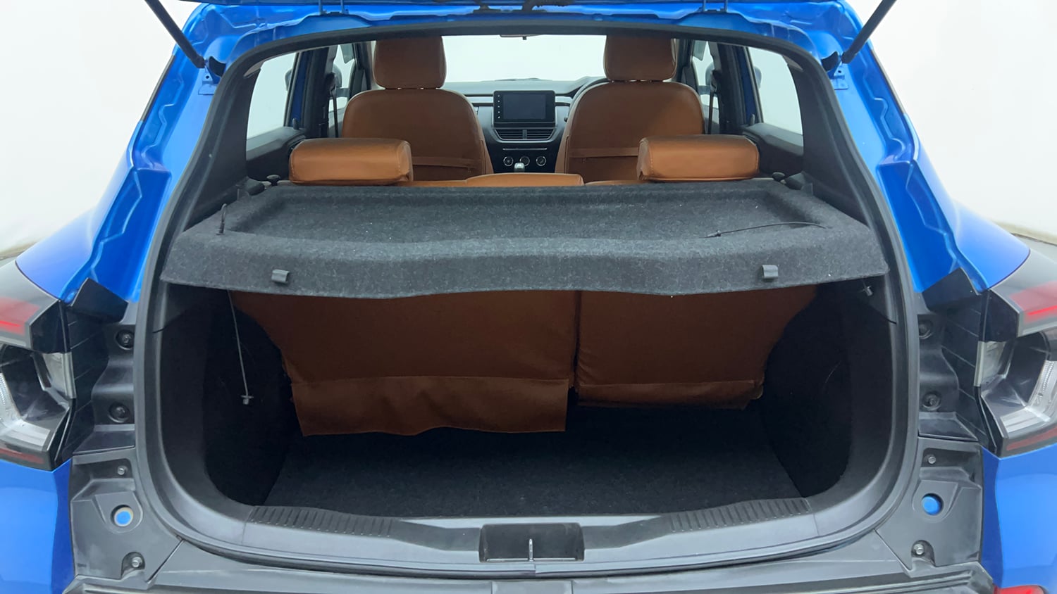 Used 2022 Renault Kiger RXZ Turbo CVT Petrol Automatic interior DICKY INSIDE VIEW