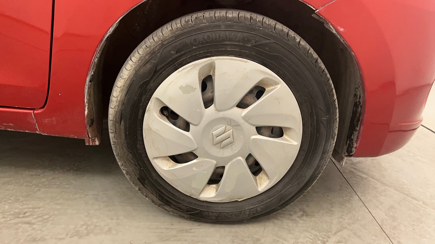 Used 2014 Maruti Suzuki Celerio VXi AMT Petrol Automatic tyres RIGHT FRONT TYRE RIM VIEW