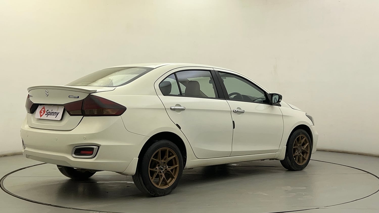 Used 2022 Maruti Suzuki Ciaz Zeta 1.5 Petrol Manual exterior RIGHT REAR CORNER VIEW